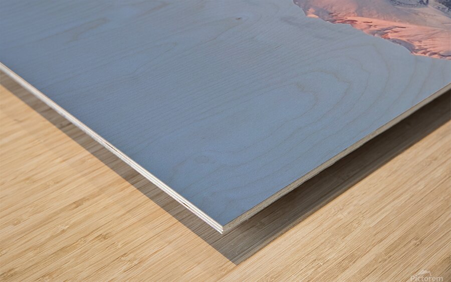 Mount Shasta Pink and Gold Alpenglow Wood print