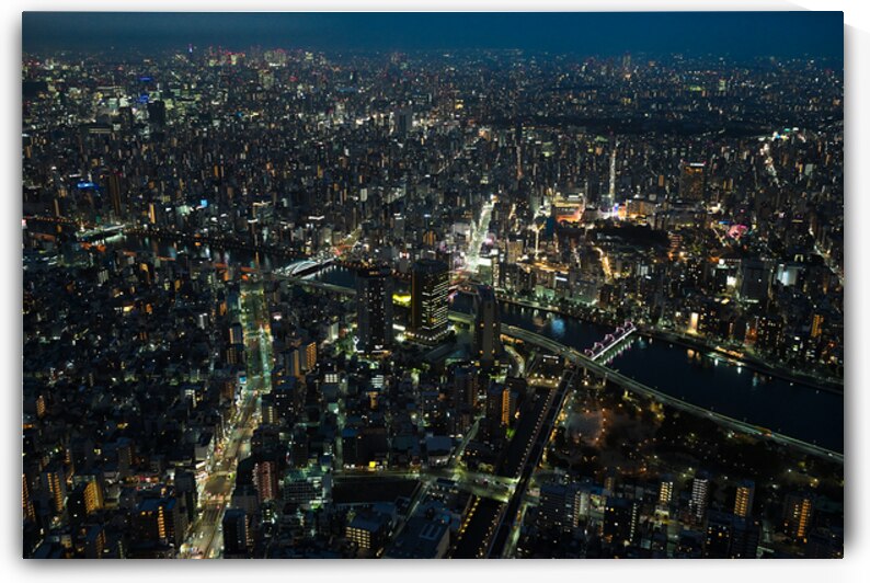 Tokyo After Dark - City of Infinite Lights by Matthias Hauser