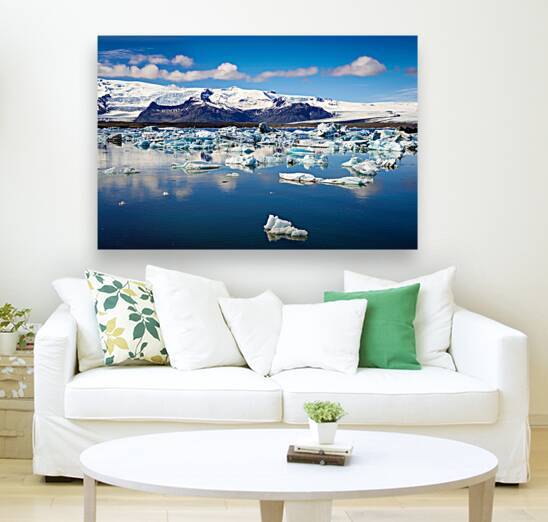Glacier lagoon in Iceland by Matthias Hauser