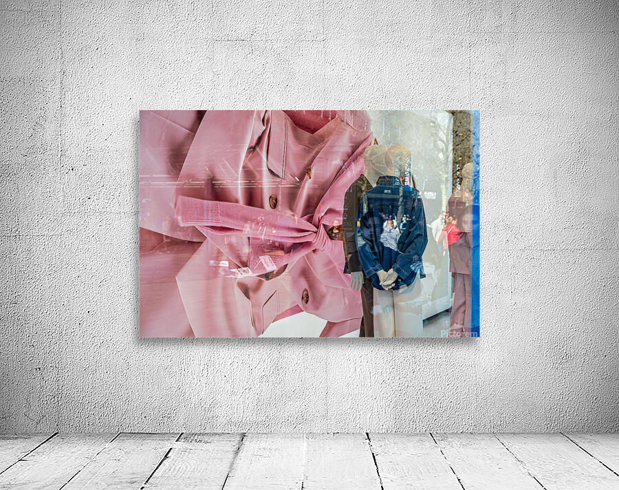 Haute Couture  Wall Preview