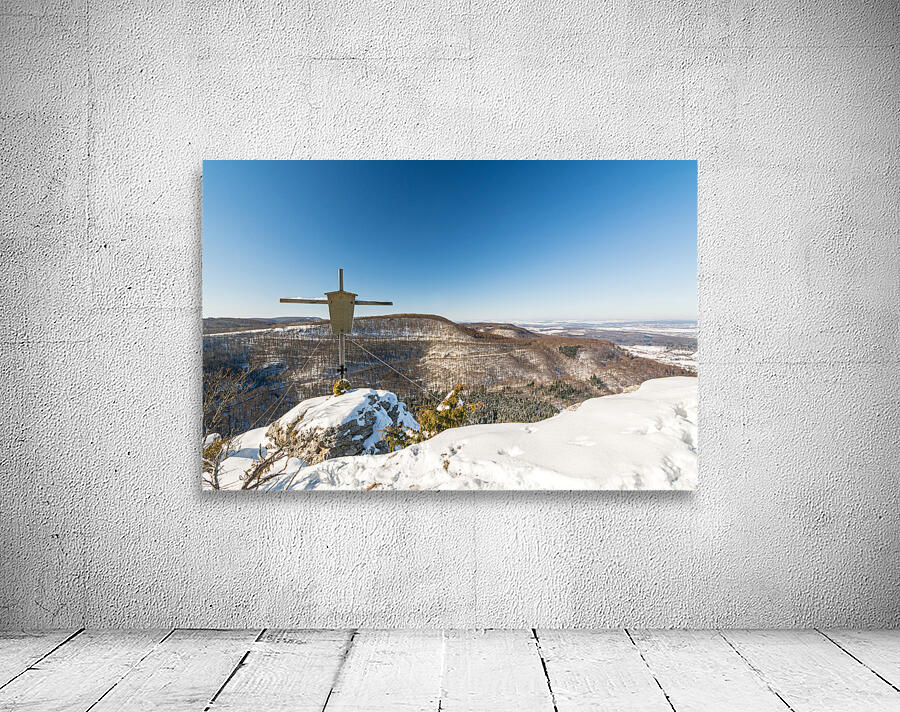 Summit Cross Wall Preview