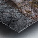 Hanging on the edge Impression metal