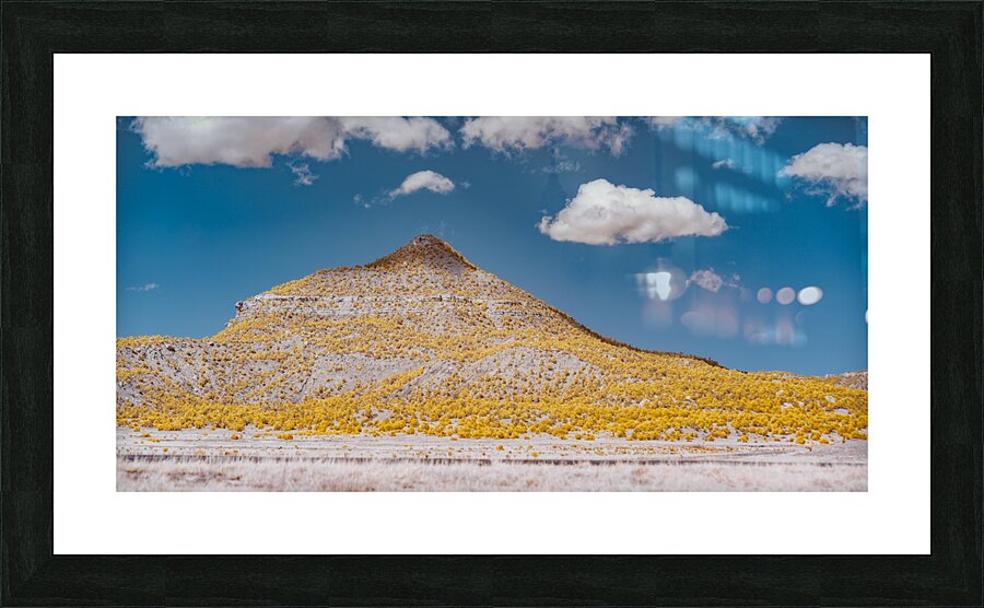 Golden Peak Under Azure Dreams Impression et Cadre photo