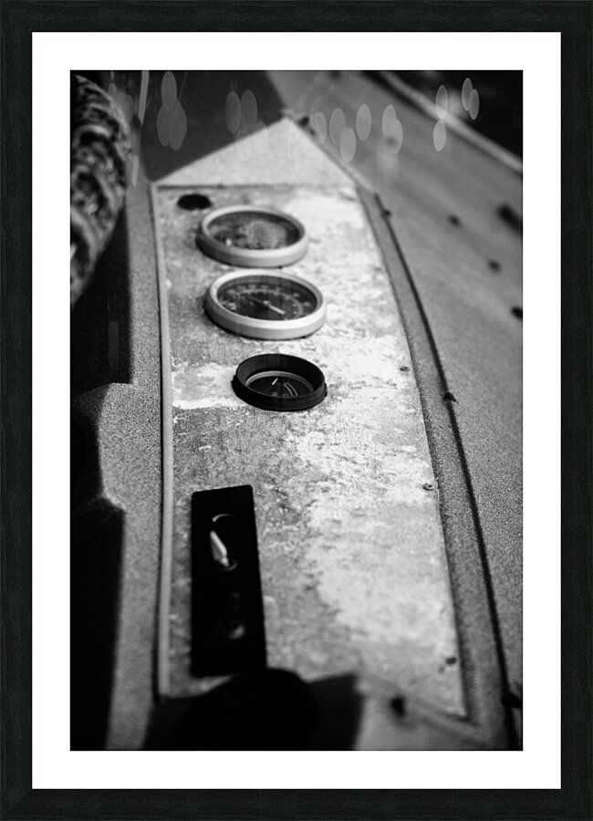 Maritime Monochrome: Detailing Nautical Deterioration Impression et Cadre photo