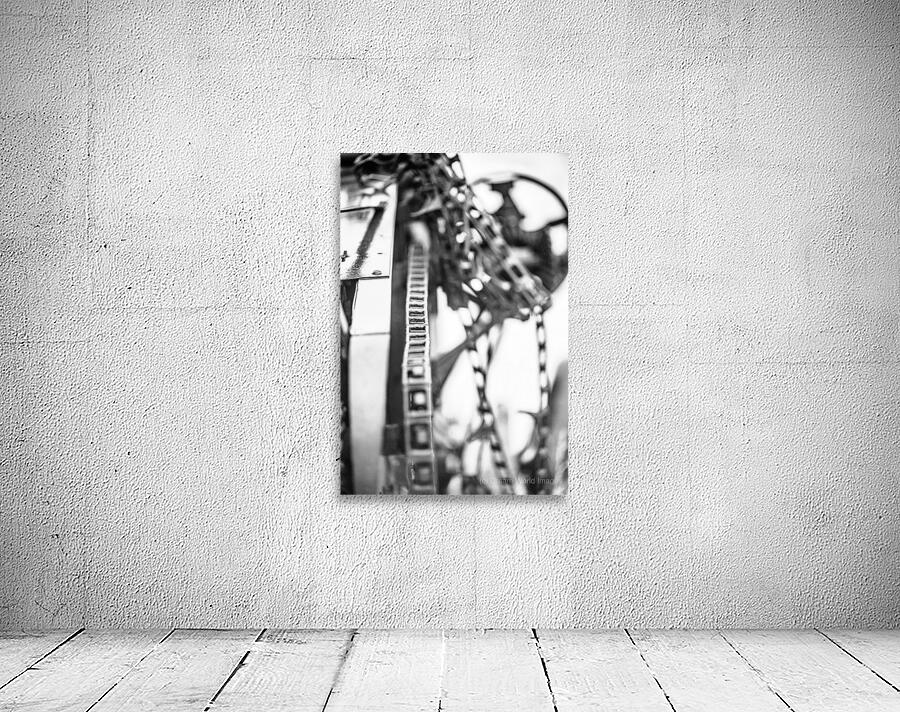 Rustic Relic - Worn Chain Wall Preview