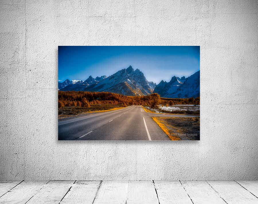 Tetons Golden Gateway Wall Preview