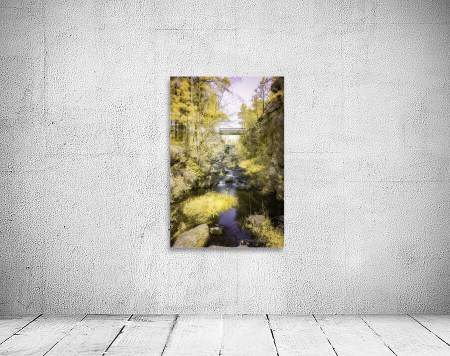 Bismarcks Golden Gateway Wall Preview