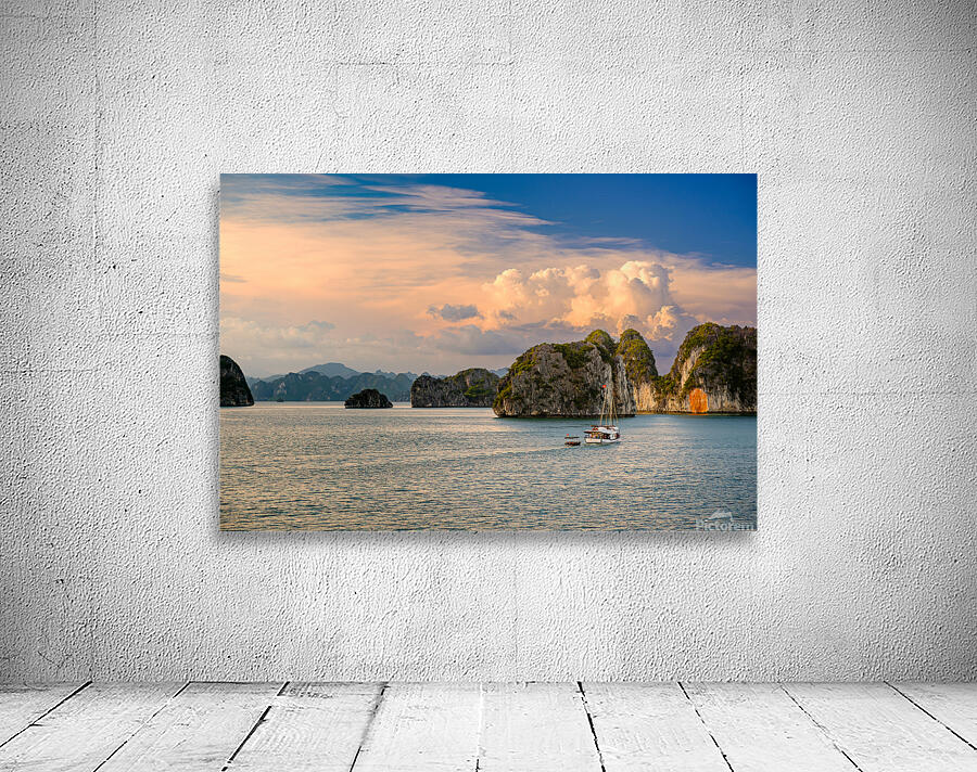 Vietnam - Baie d Halong Wall Preview