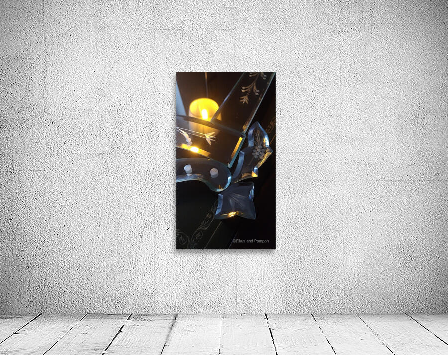 The Magic Mirror Wall Preview