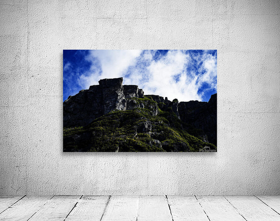 Pretty Cliff VII Wall Preview