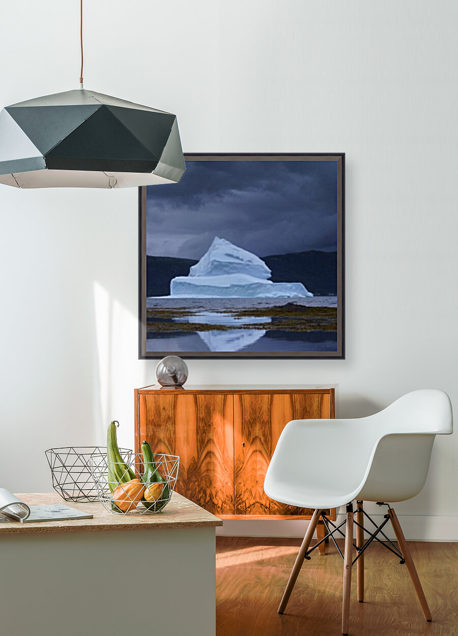 luminescent iceberg Reproduction