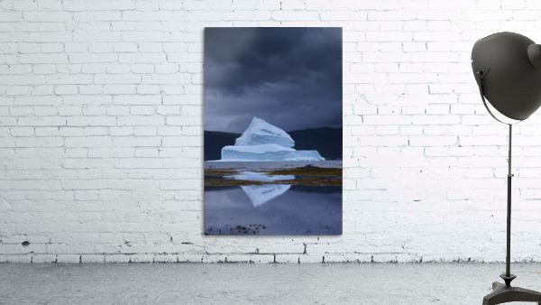 luminescent iceberg Wall Preview