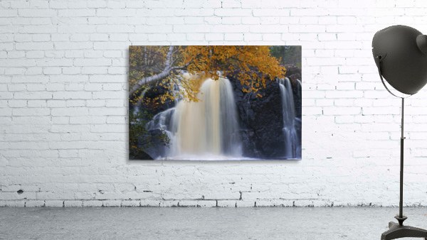 hidden falls Wall Preview