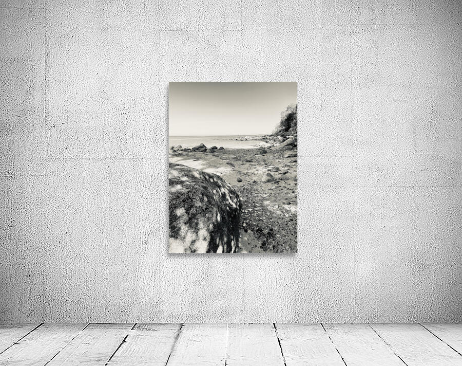 Light on the Rocks Wall Preview