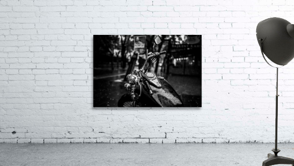 b w Wall Preview