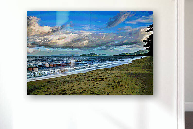 THE BEACH AT CAIRNS AUSTRAILIA Reproduction