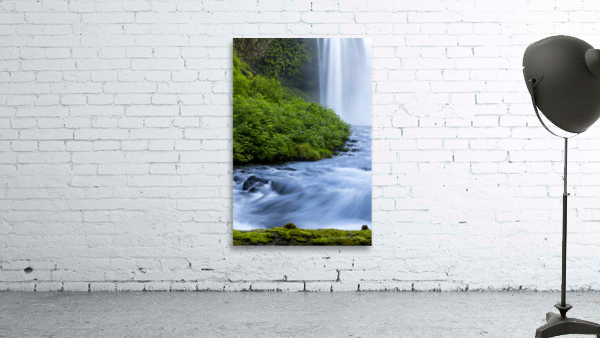 Round the Bend Wall Preview
