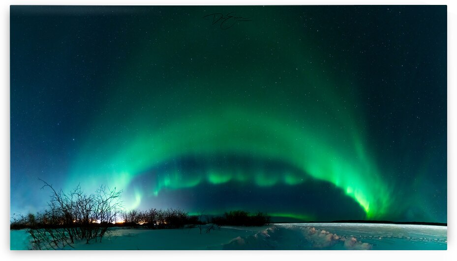 Saw-Tooth Jaws of the Aurora Borealis: Dre Erwins Winter Capture in Northern Canada by Dre Erwin Photography