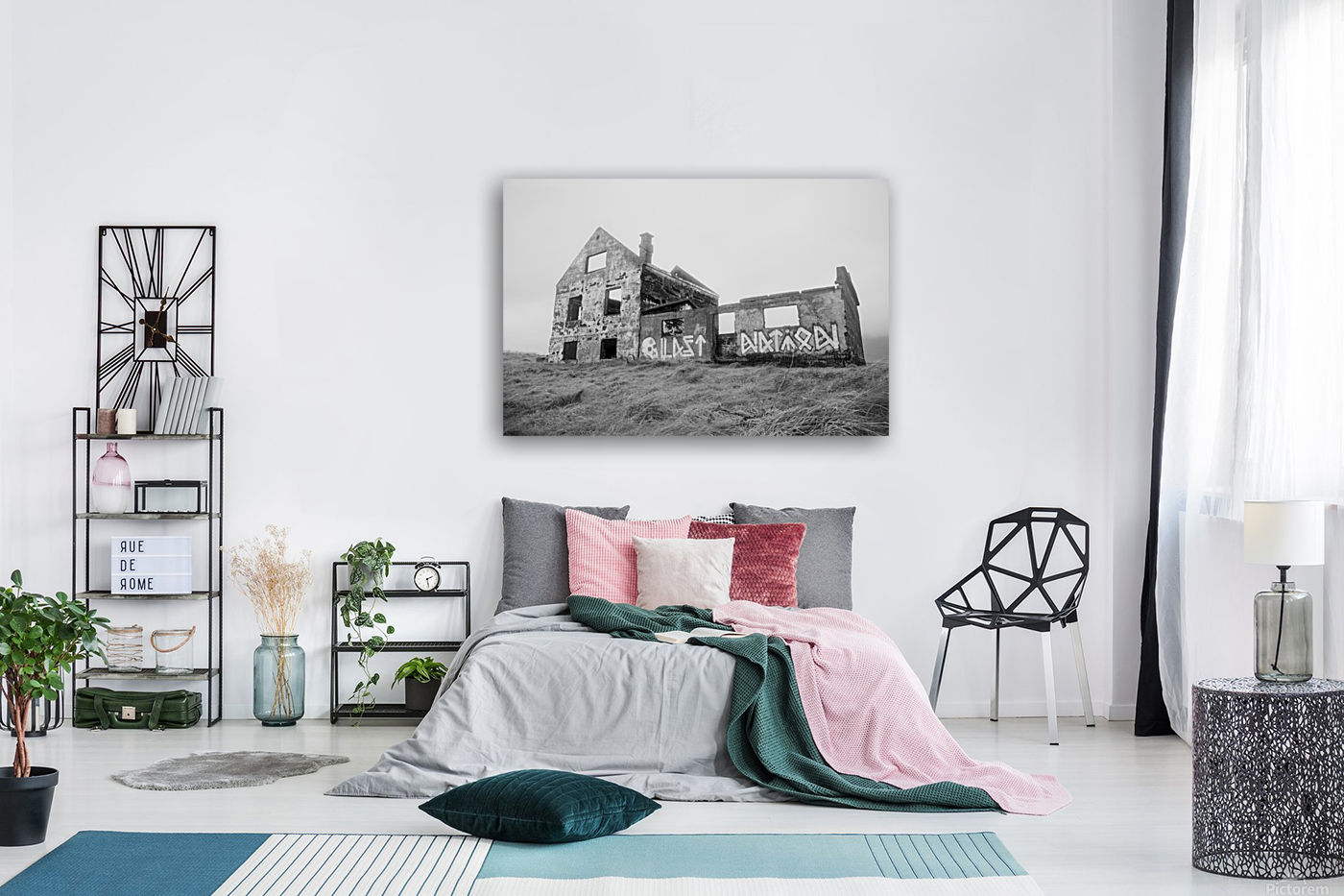 Abandoned House Reproduction