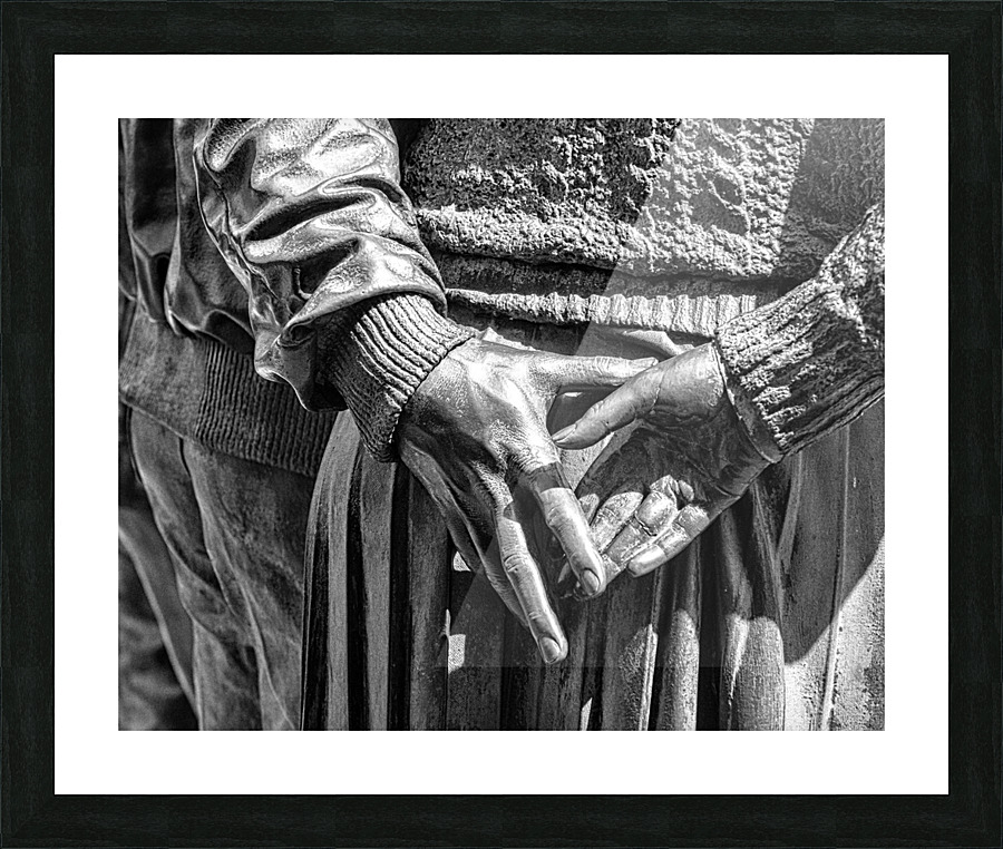 FS170606BW Picture Frame print