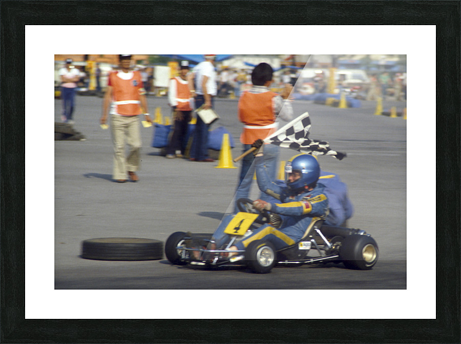 THE WINNER Picture Frame print