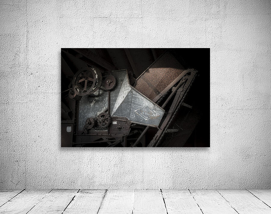 FS241114B RUST ART Wall Preview