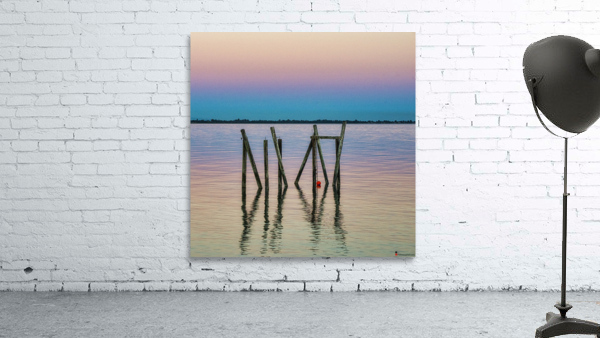 RAINBOW IN WATER SQUARE 2 Wall Preview
