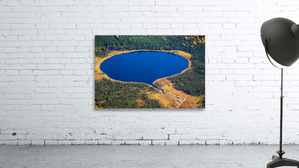 Circle Lake Wall Preview