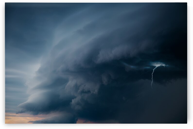 Toronto GTA Canada tornados and hurricanes cause property damage and disruption in the province by Elijah Lovkoff