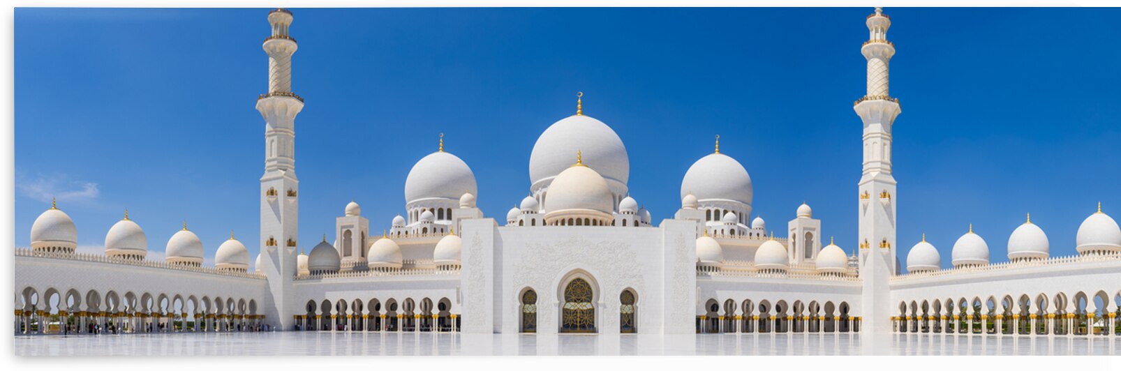 Abu Dhabi Grand Mosque Iconic Landmark and Architectural Marvel of UAE by Elijah Lovkoff