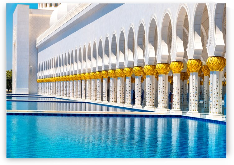 Abu Dhabi Grand Mosque Iconic Landmark and Architectural Marvel of UAE by Elijah Lovkoff