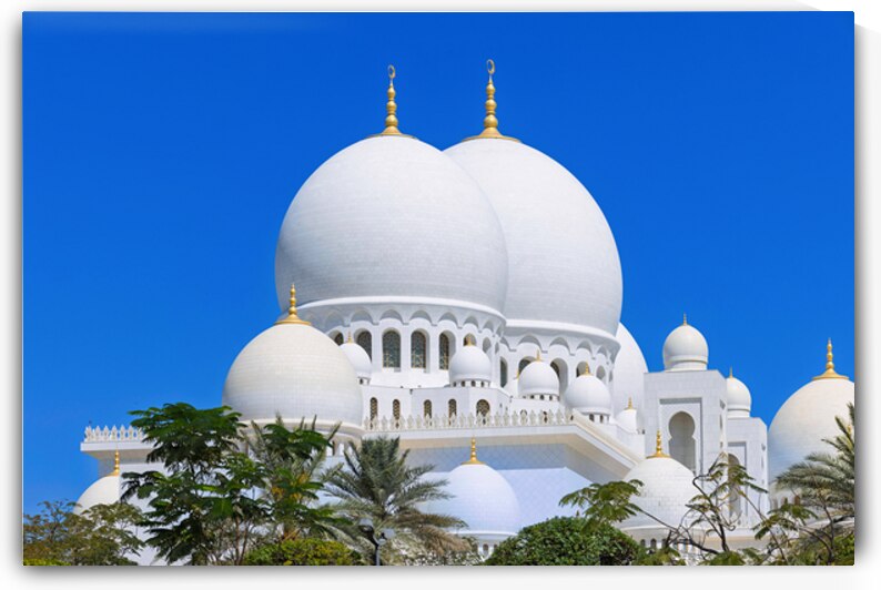 Abu Dhabi Grand Mosque Iconic Landmark and Architectural Marvel of UAE by Elijah Lovkoff