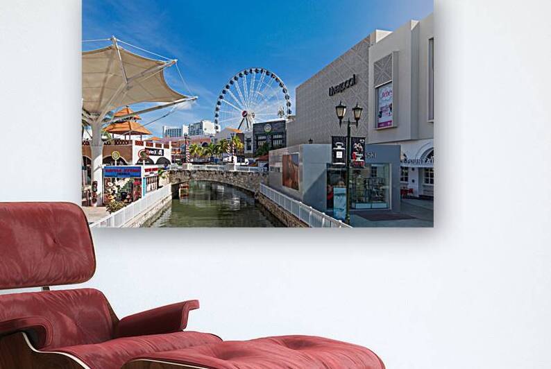 Cancun Mexico   20 December 2019: Biggest Cancun Shopping Mall by Elijah Lovkoff