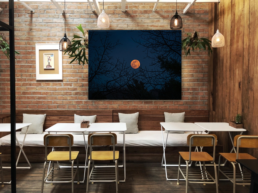 Moonrise Reproduction