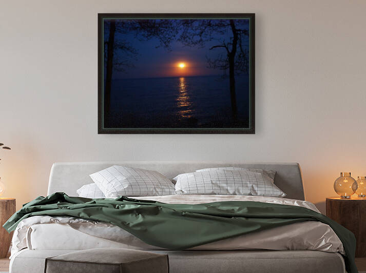 moon glow Reproduction