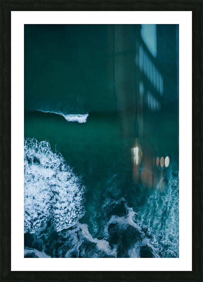 Solitary Emerald Wave Picture Frame print