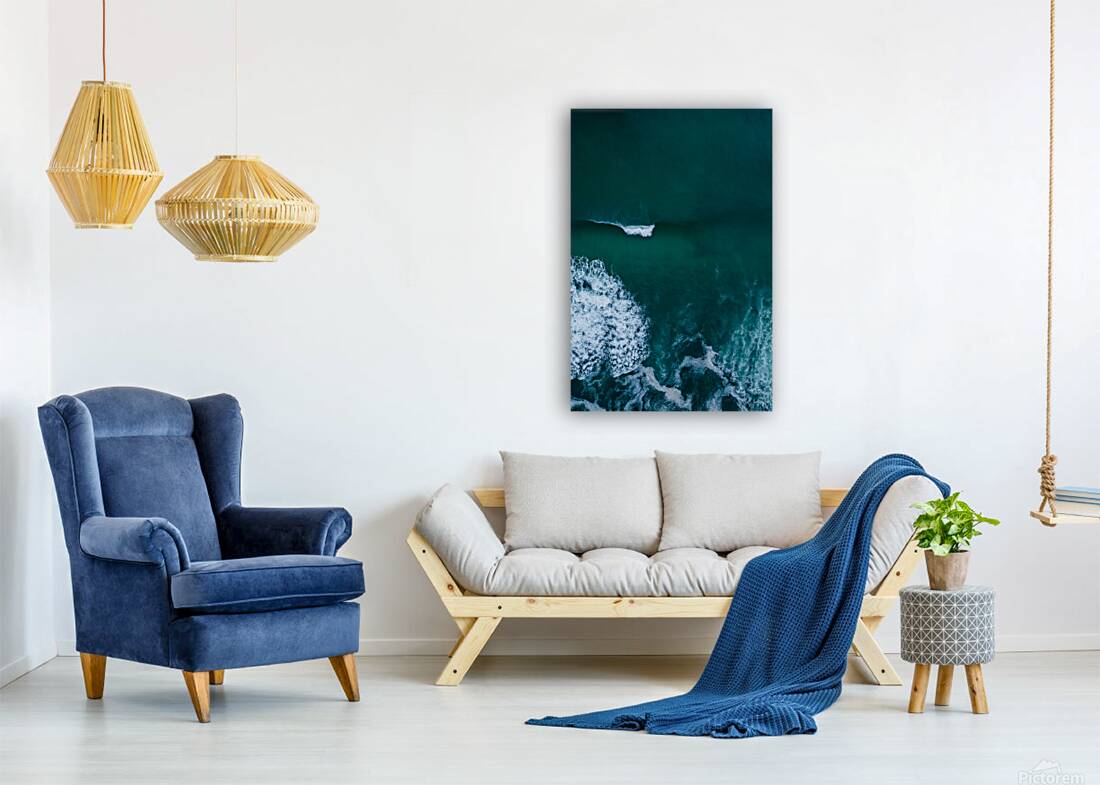 Solitary Emerald Wave Reproduction