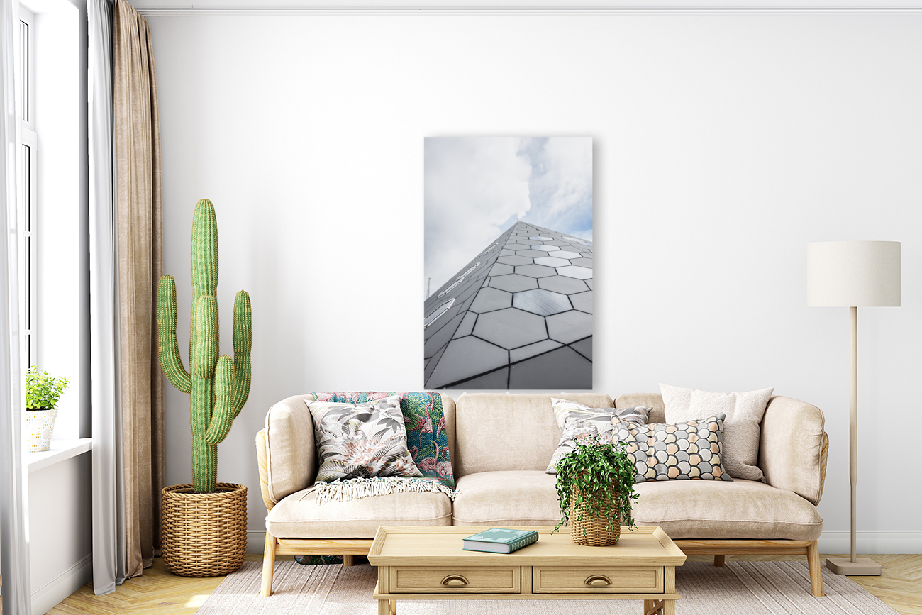 Geometric Building - Color Reproduction
