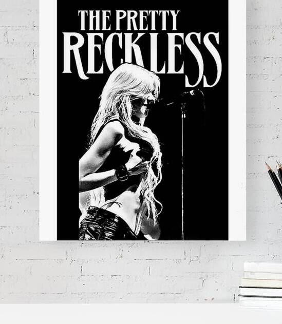 The Pretty Reckless 11 by RobertBRink