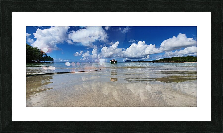 day seaside Picture Frame print