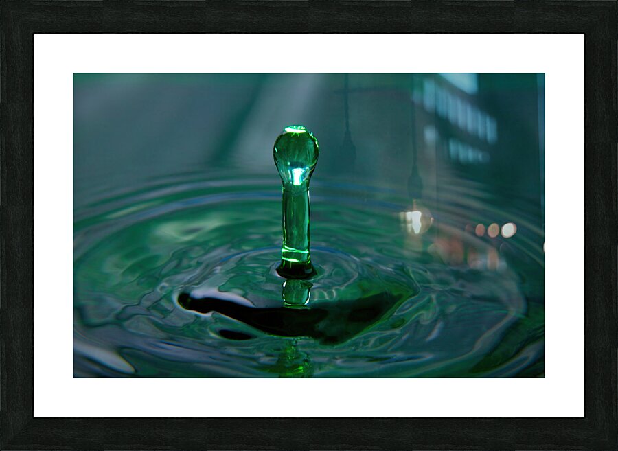 Green Water Drop Picture Frame print
