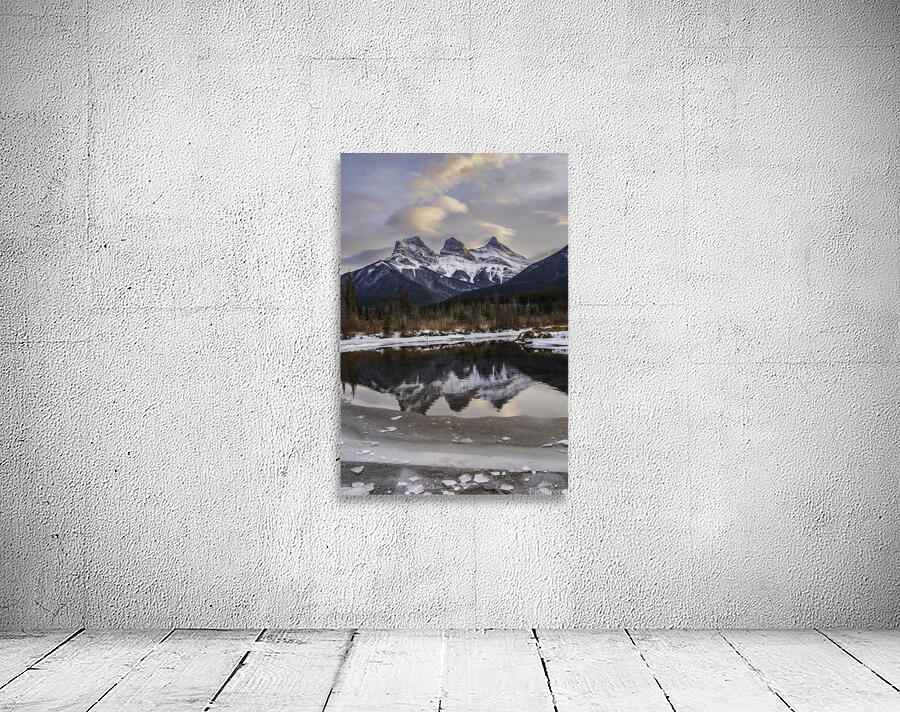 Morning in the mountains Wall Preview