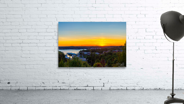 Good Night Sun Wall Preview