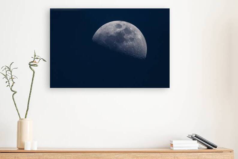 dc the moon  201704049611 by Damon Coulter
