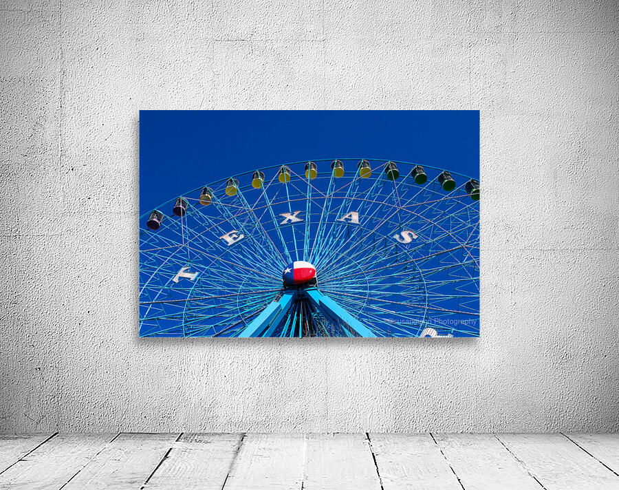 Ferris Wheel in Daylight Wall Preview