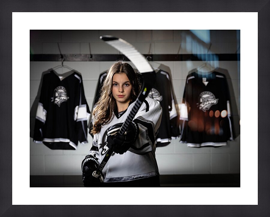 Chaput  8 Picture Frame Printing