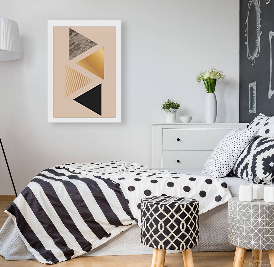 Geometric triangle art b Reproduction