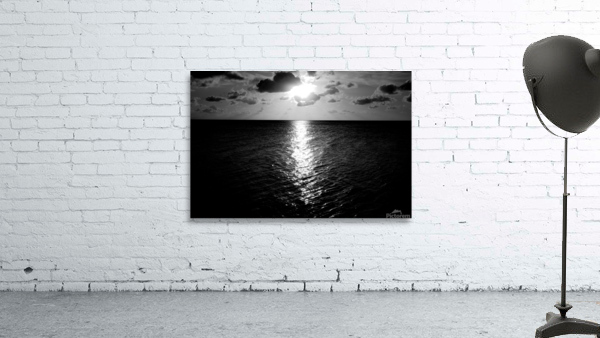 Mesmerizing sunset B&W Wall Preview