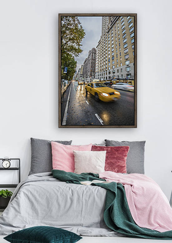 New York City Taxi by Luis Bonetti