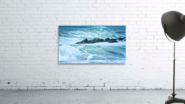 Breakers and Rocks Wall Preview
